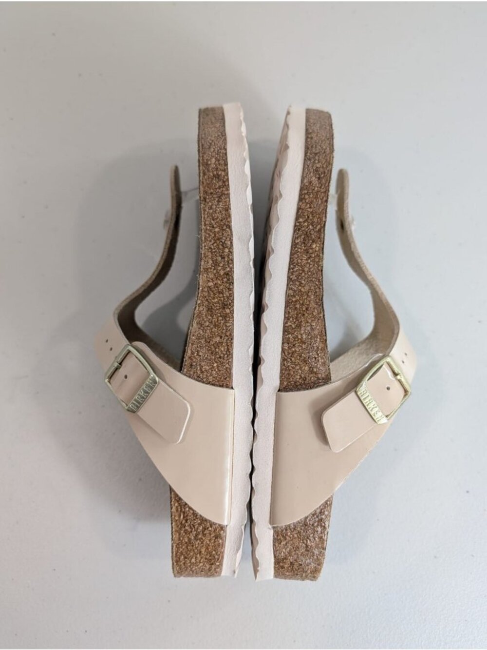 Birkenstock Gizeh thong sandals in a light beige/cream color women's size 9 - Picture 7 of 10
